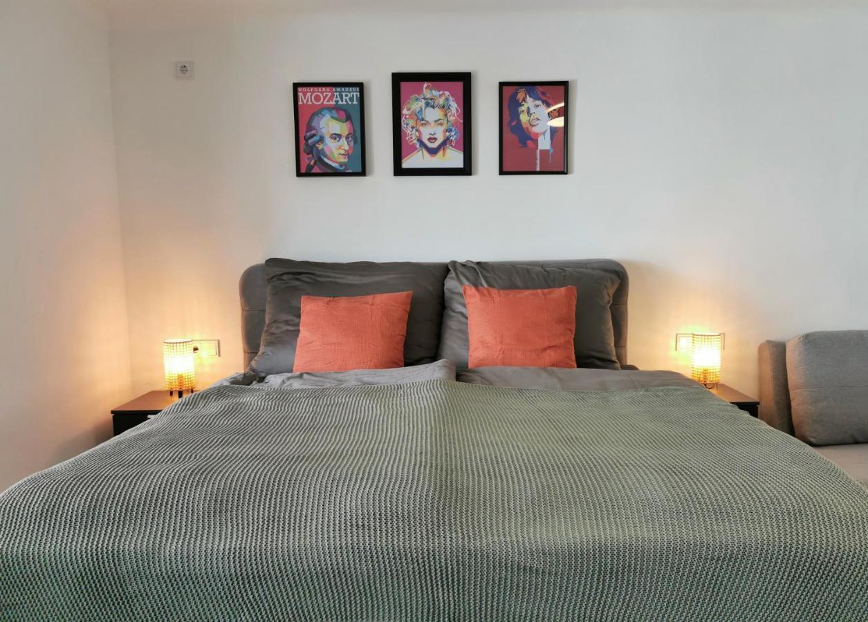 Neues City Center Piano Appartement Mit Netflix Klagenfurt am Woerthersee Exterior foto
